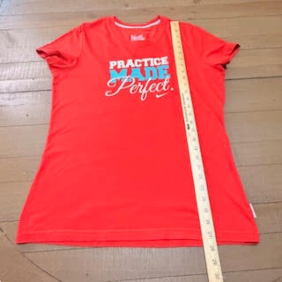 Nike Women’s Dri-Fit Cotton Tee Red Practice Made Perfect T-Shirt XL - Picture 8 of 9